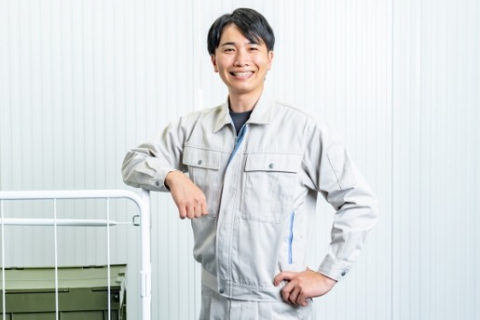 作業着男性（若い感じ）